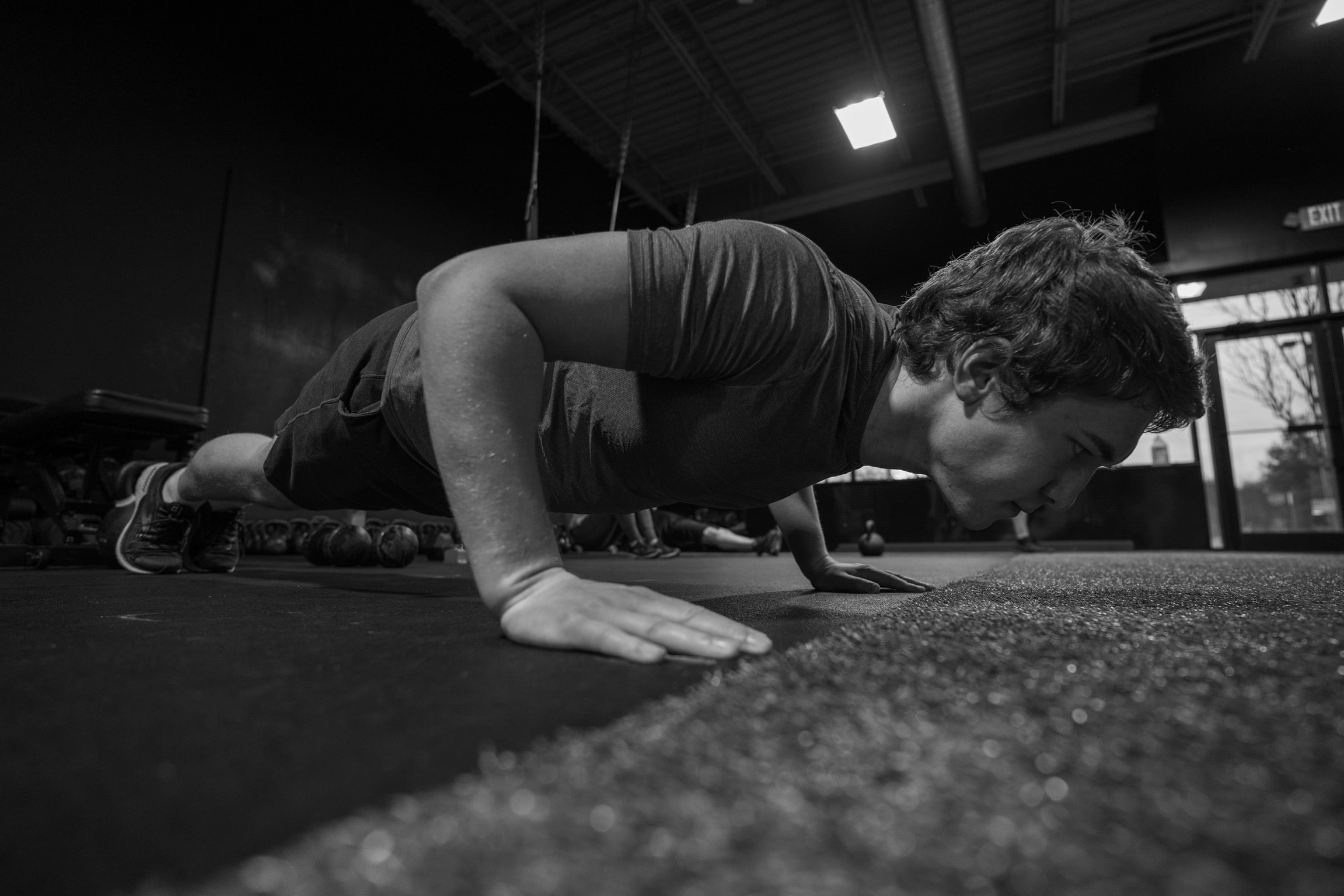 Adam cruhing push-ups at Beyond Strength in Sterling, Virginia